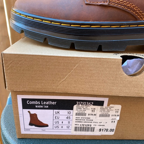 Dr martens men’s boots - Picture 6 of 8